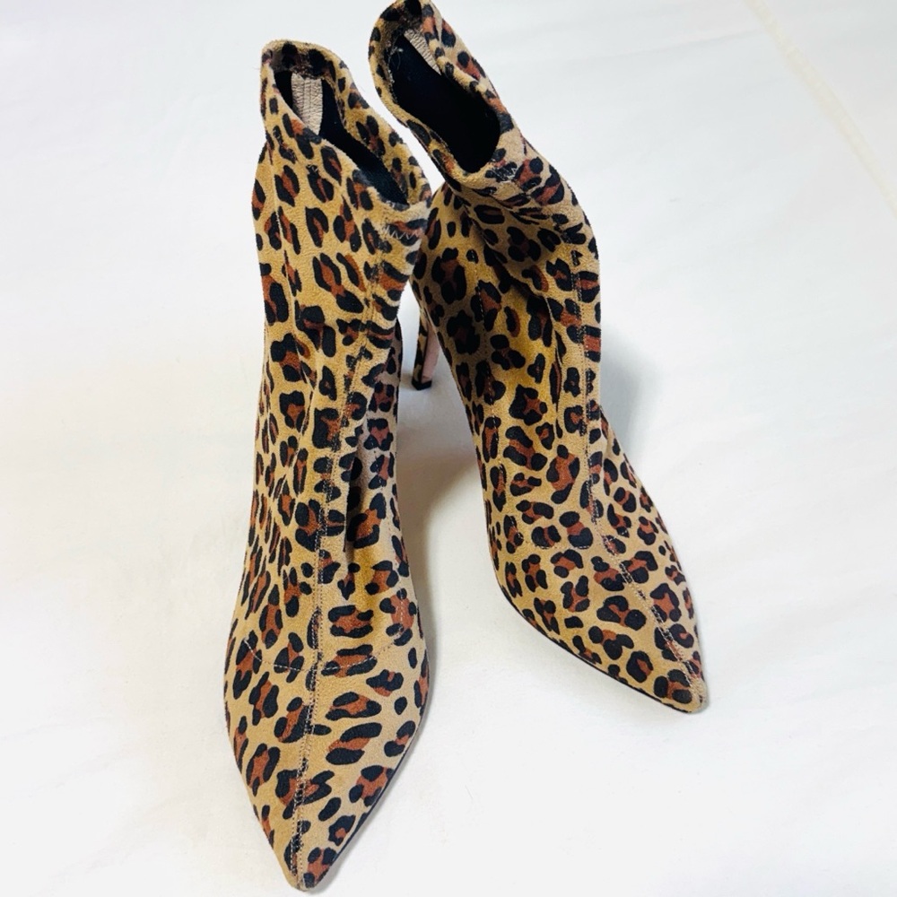 Raye Leopard Print heeled  Ankle Boots size 8